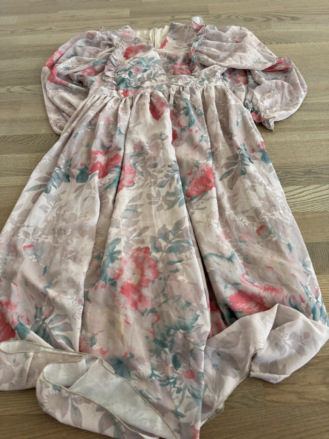 New: Aristocratic Family Pure satin Dress Midi Dress - photo 5