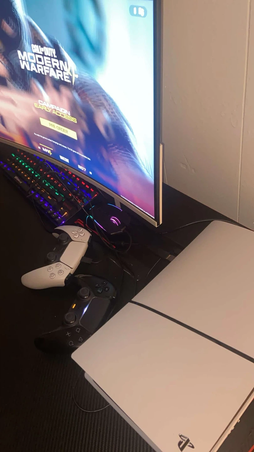 PlayStation 5 slim only trade