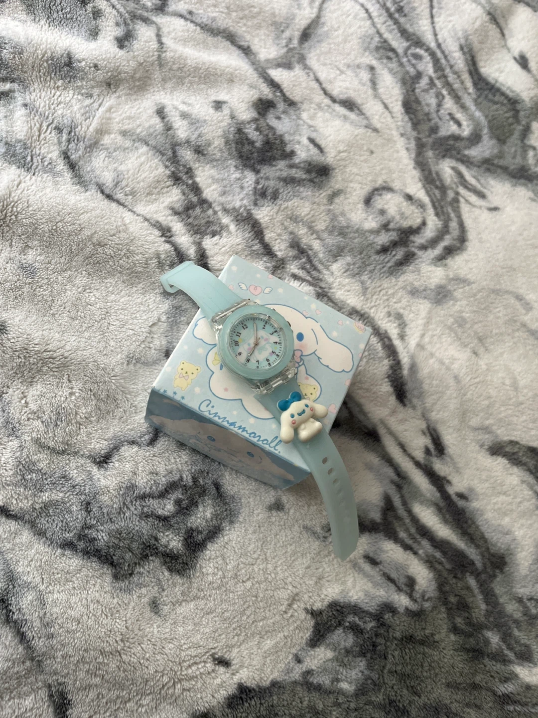 Cinnamoroll character analog watch with box