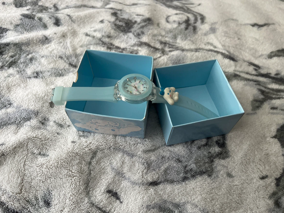 Cinnamoroll character analog watch with box - photo 2
