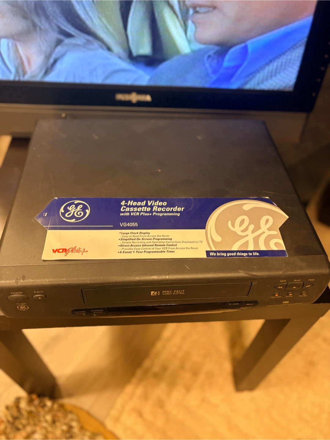 GE VHS VCR Cassette Player - photo 2