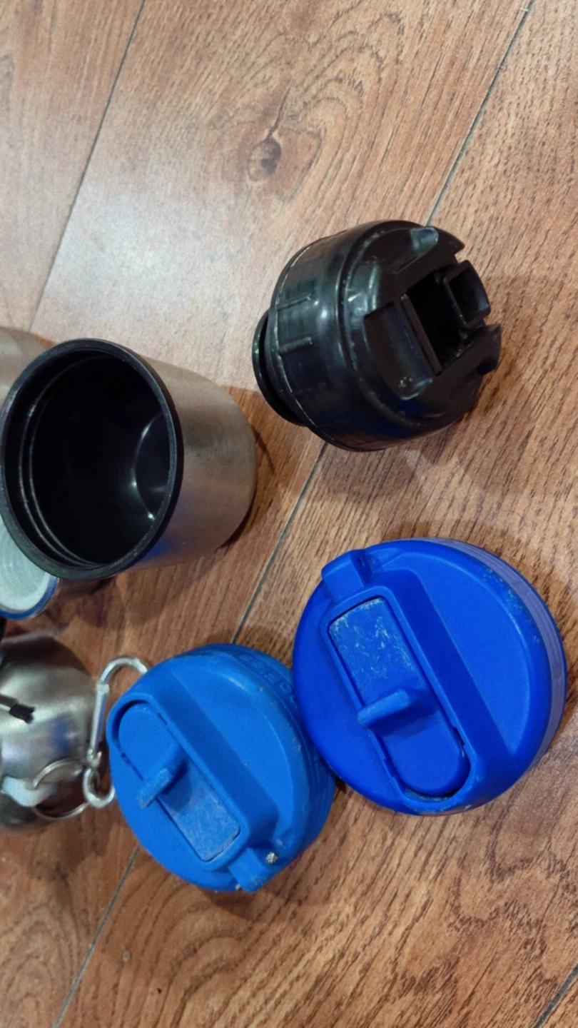 Take all for $1……Thermos flask - photo 3