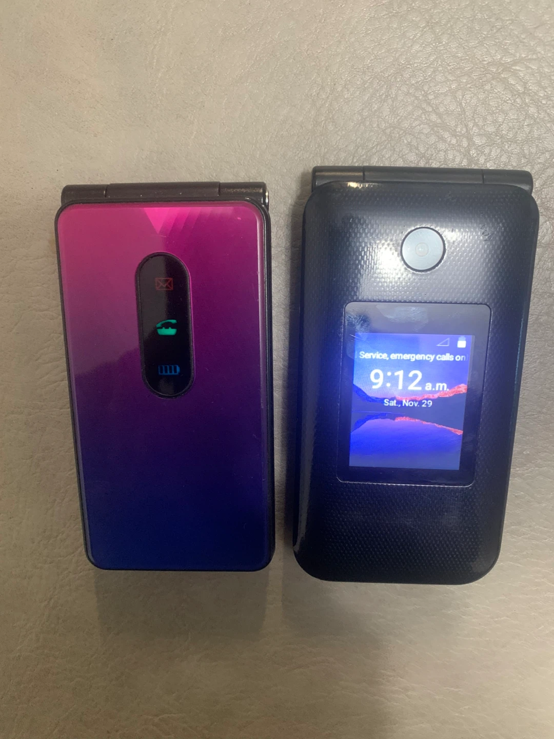 Two Flip Phones - M33 and ZTE - photo 2