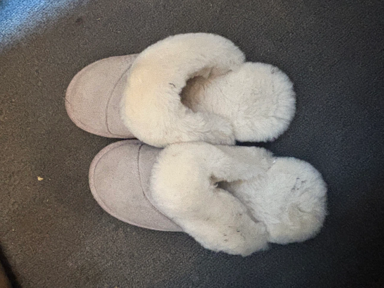Nulnutuk Suede Sheepskin Slippers Size 8