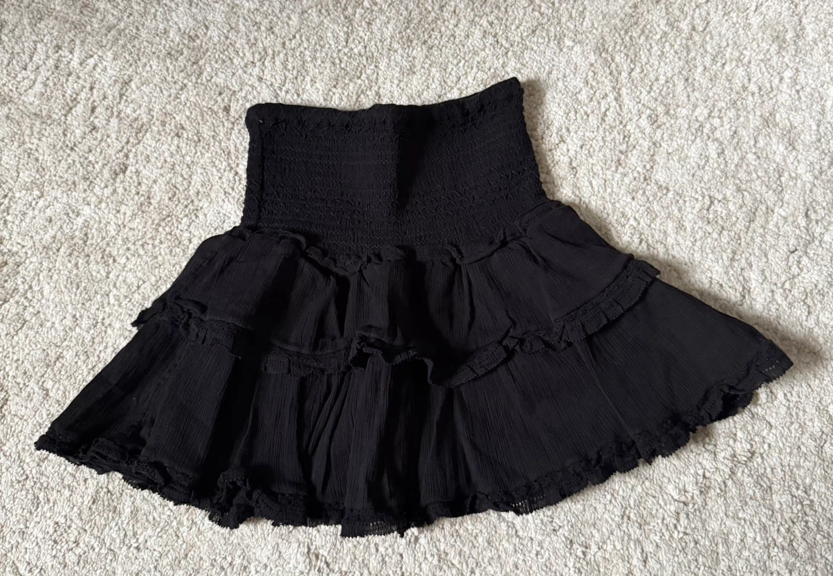Aritzia x levis skirt set