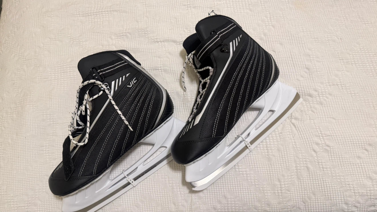 VIC Black Ice Skates - photo 5