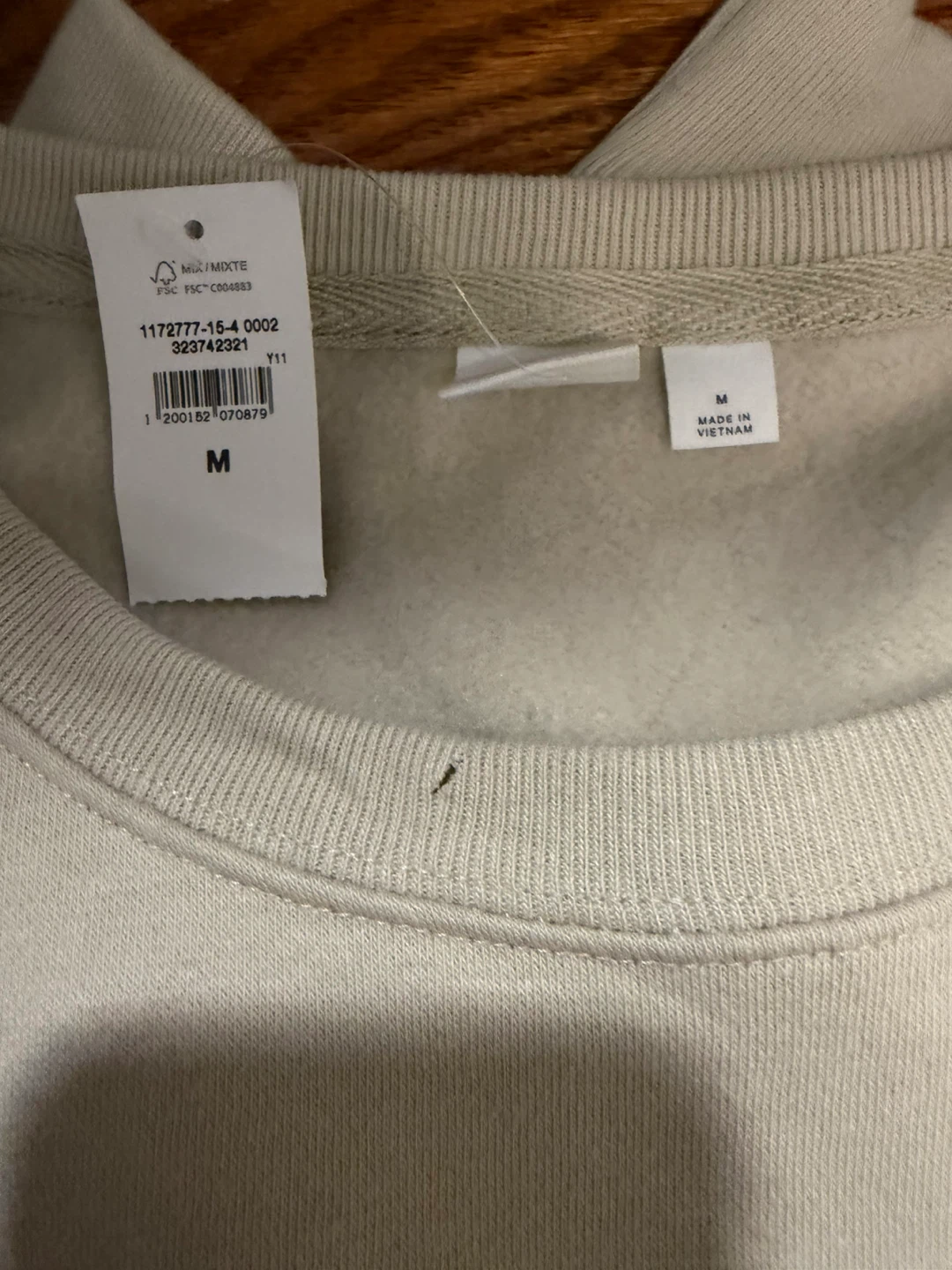 BNWT Gap Bear Logo Crewneck Sweatshirt- SEE DESCRIPTION - photo 2