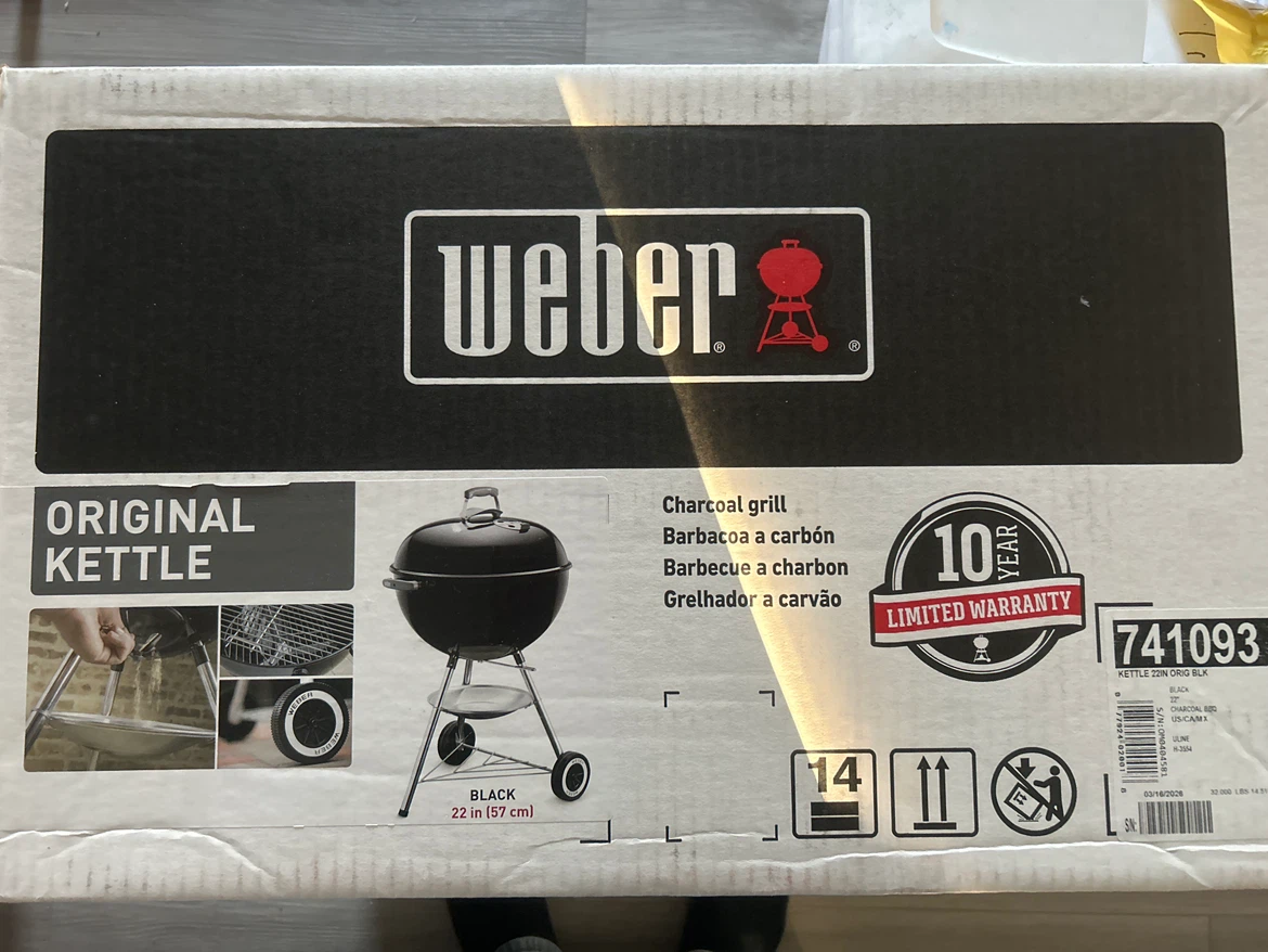Weber Original Kettle Charcoal Grill 22 inch - photo 2