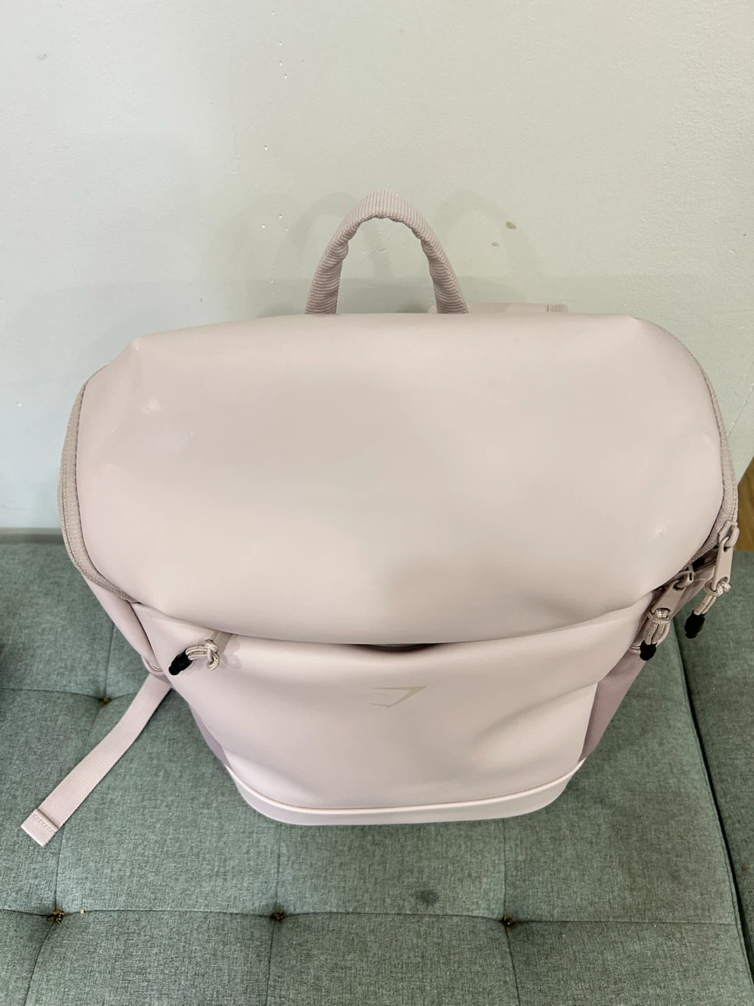 Gymshark small sleek Backpack - photo 2