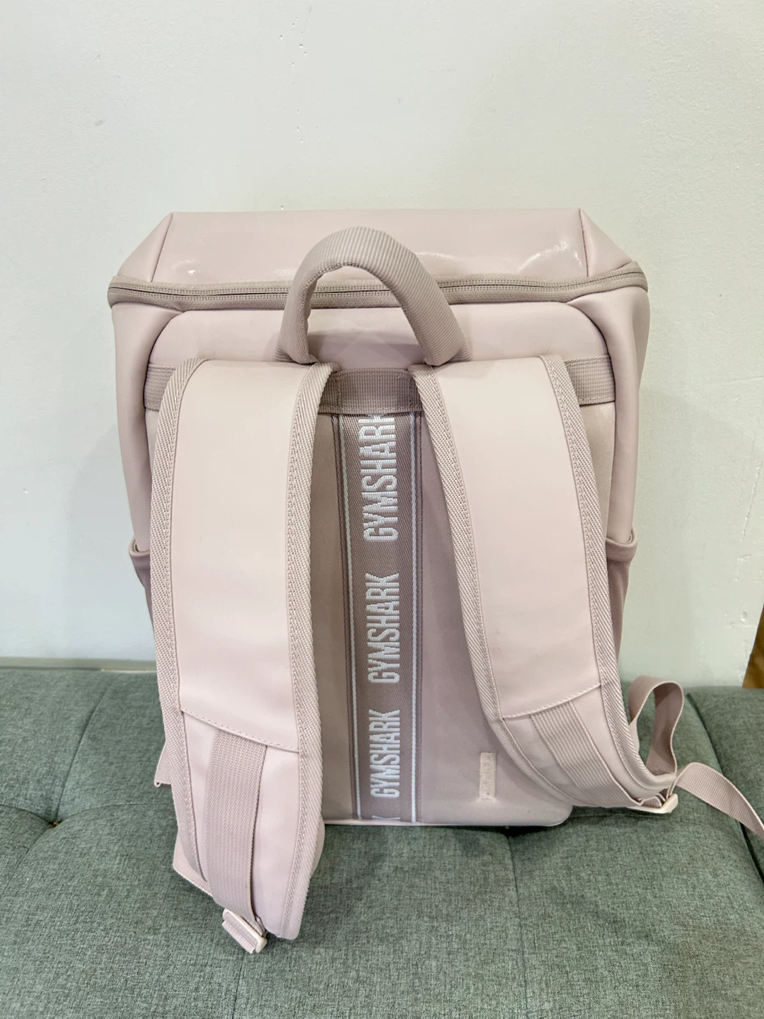Gymshark small sleek Backpack - photo 3