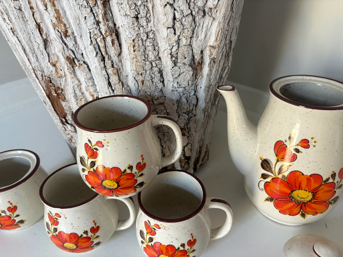 1970s Poppy Valencia Ceramic Stoneware Tea Set - photo 3