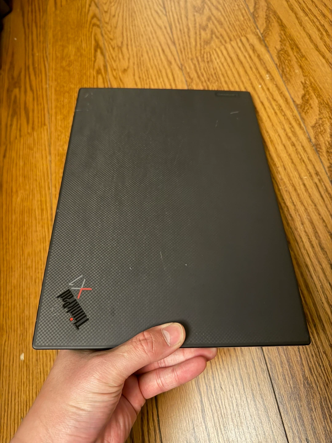 Lenovo X1 Gen 9/16GB RAM/1TB SSD/Fully Functional/with charger