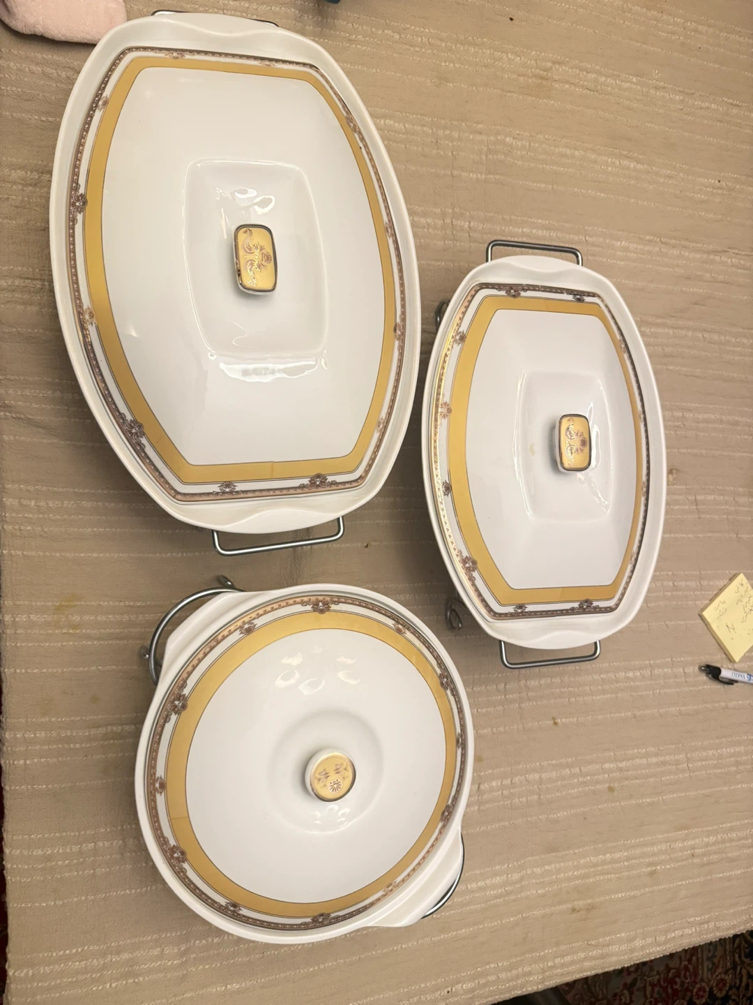 Set of 3 Serving Dishes with Lids and Stands