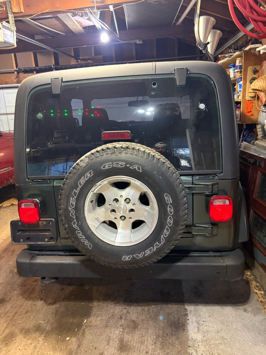 Jeep Wrangler Green SUV - photo 3