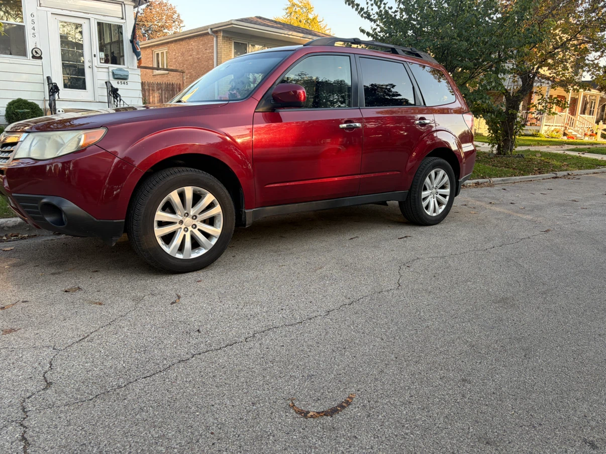 Subaru Forester SUV - photo 4