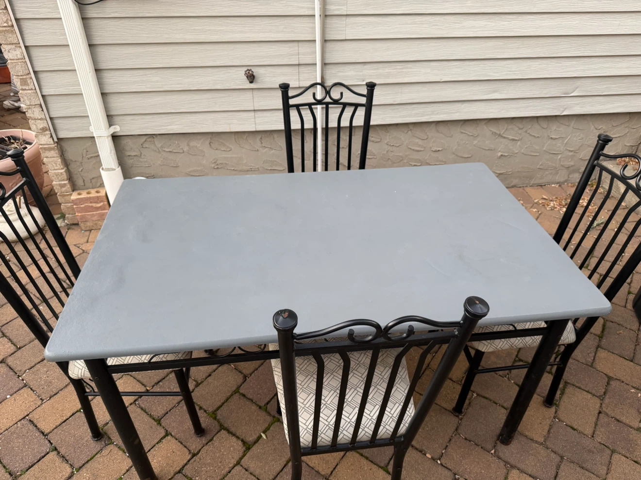 Table with chairs