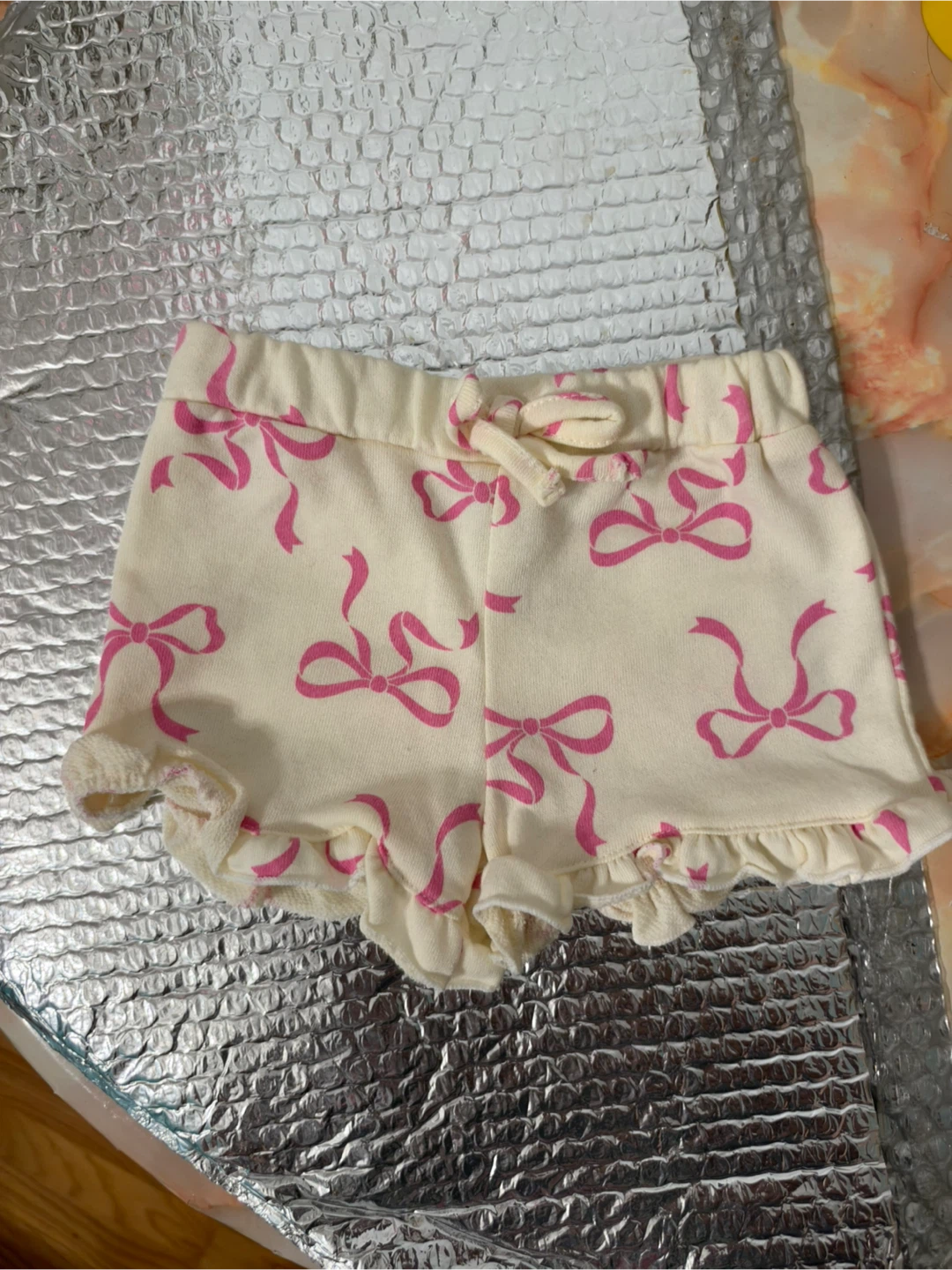 Cream and Pink Bow Pattern Shorts - photo 2