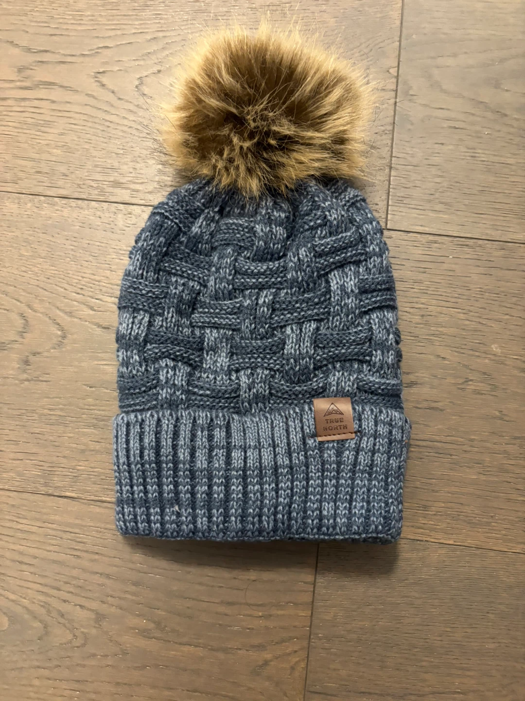 True North women’s blue knit winter hat NWT