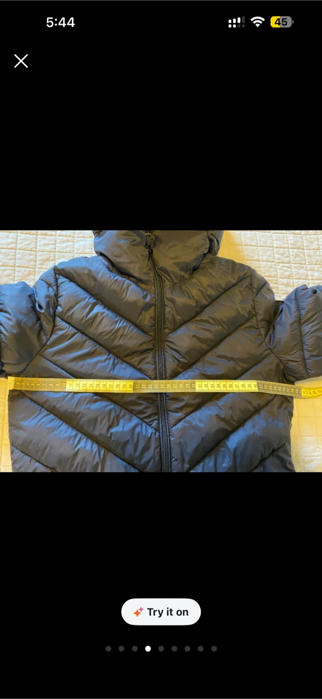 Woman’s Guess Black Puffer Jacket. Size S/M - photo 4