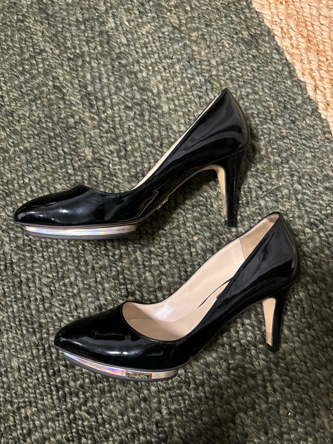 Jinny Kim Black Patent Heels - photo 2