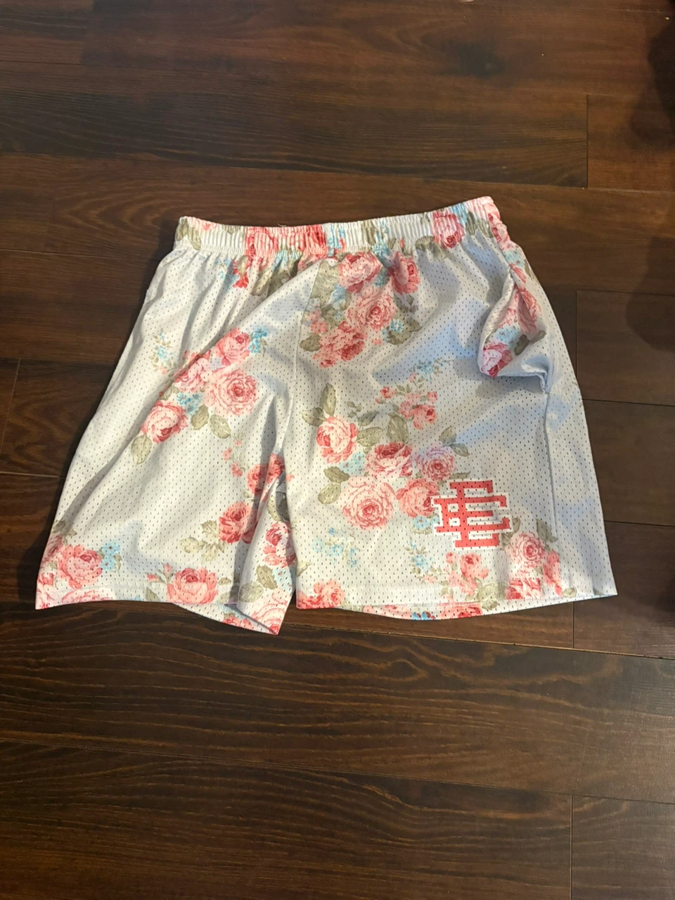 EE shorts