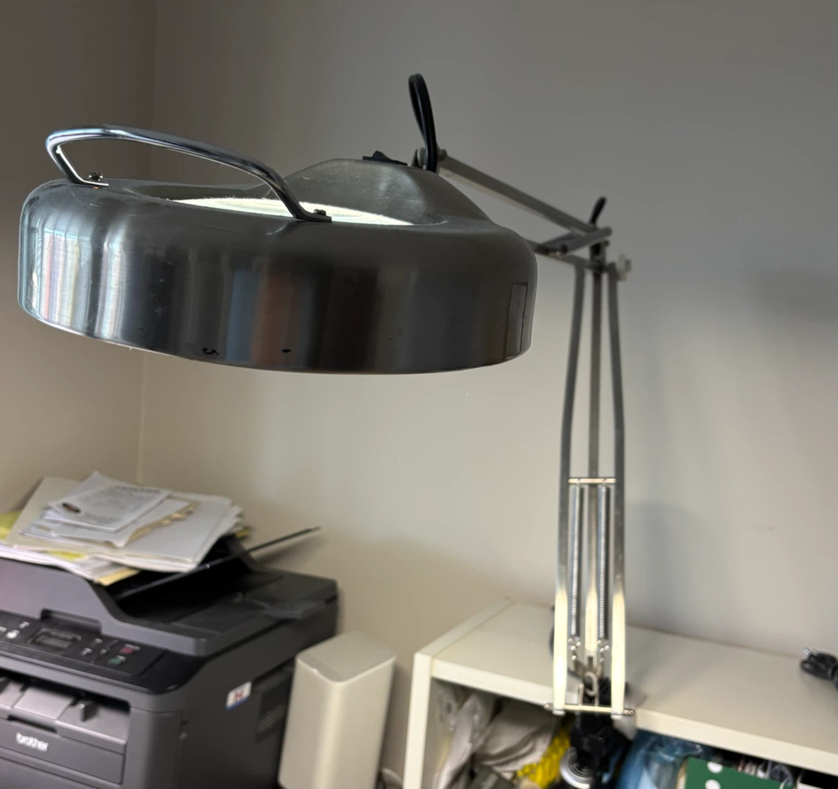 Magnifying Desk Lamp with Clamp