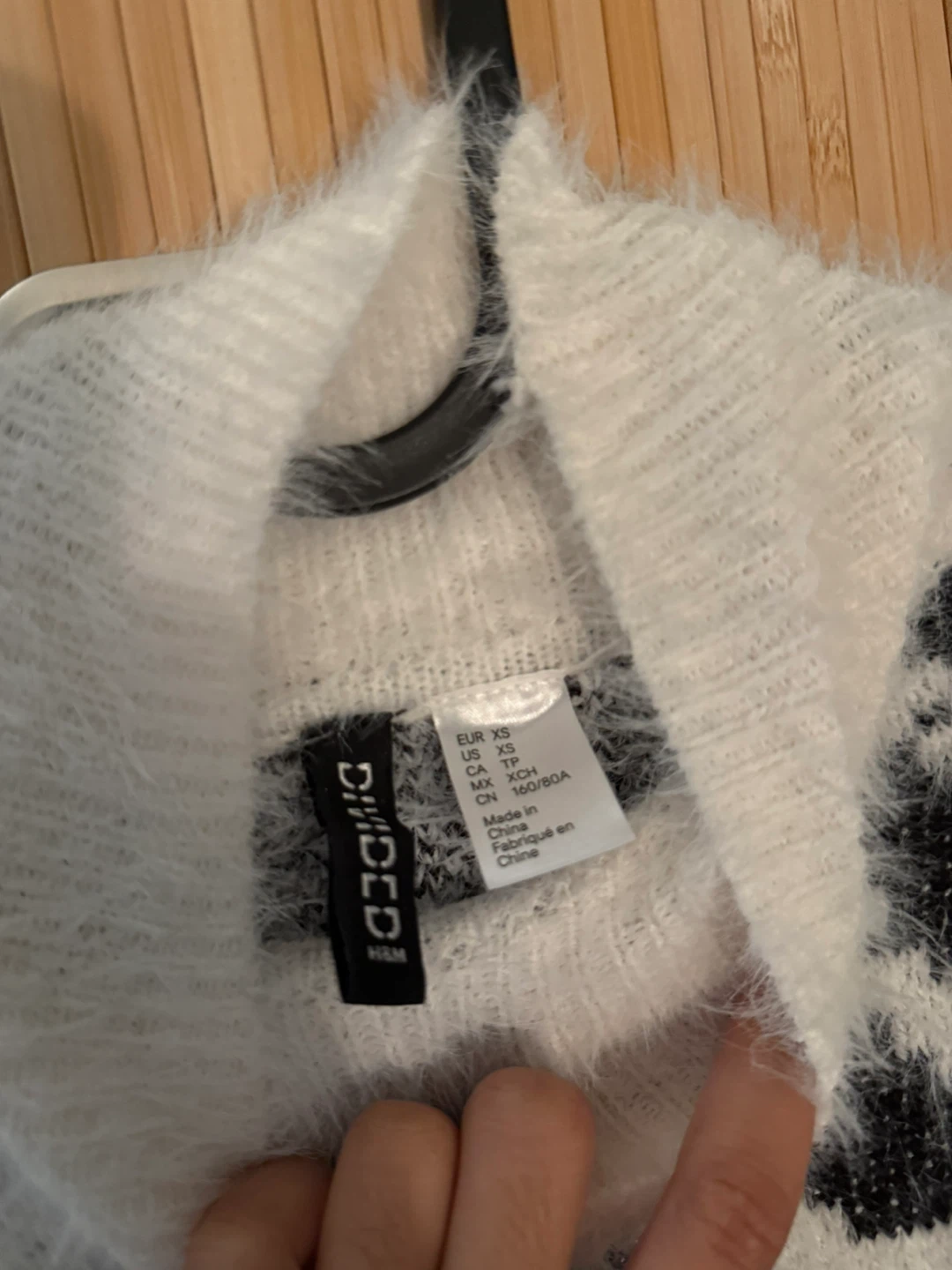 H&M Divided Zebra Print Fuzzy Sweater - photo 2