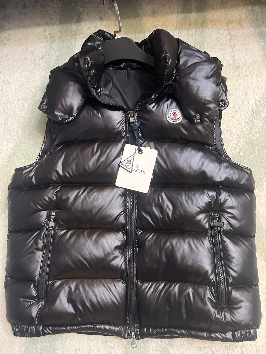 Moncler Black Down Vest size M - photo 3