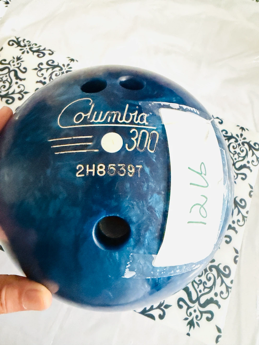 Columbia 300 Bowling Ball( 12 lbs) with Bag