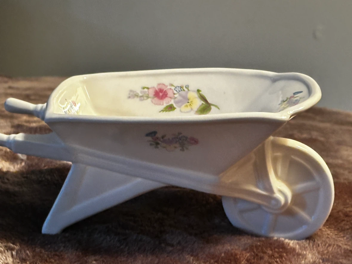 Aynsley Bone China WheelbarrowPlanter - photo 3