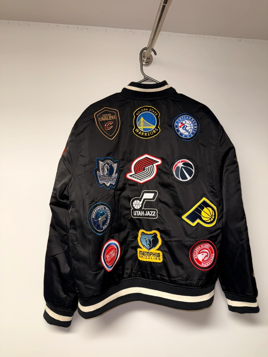 NBA Jackets (Details in Description) - photo 4