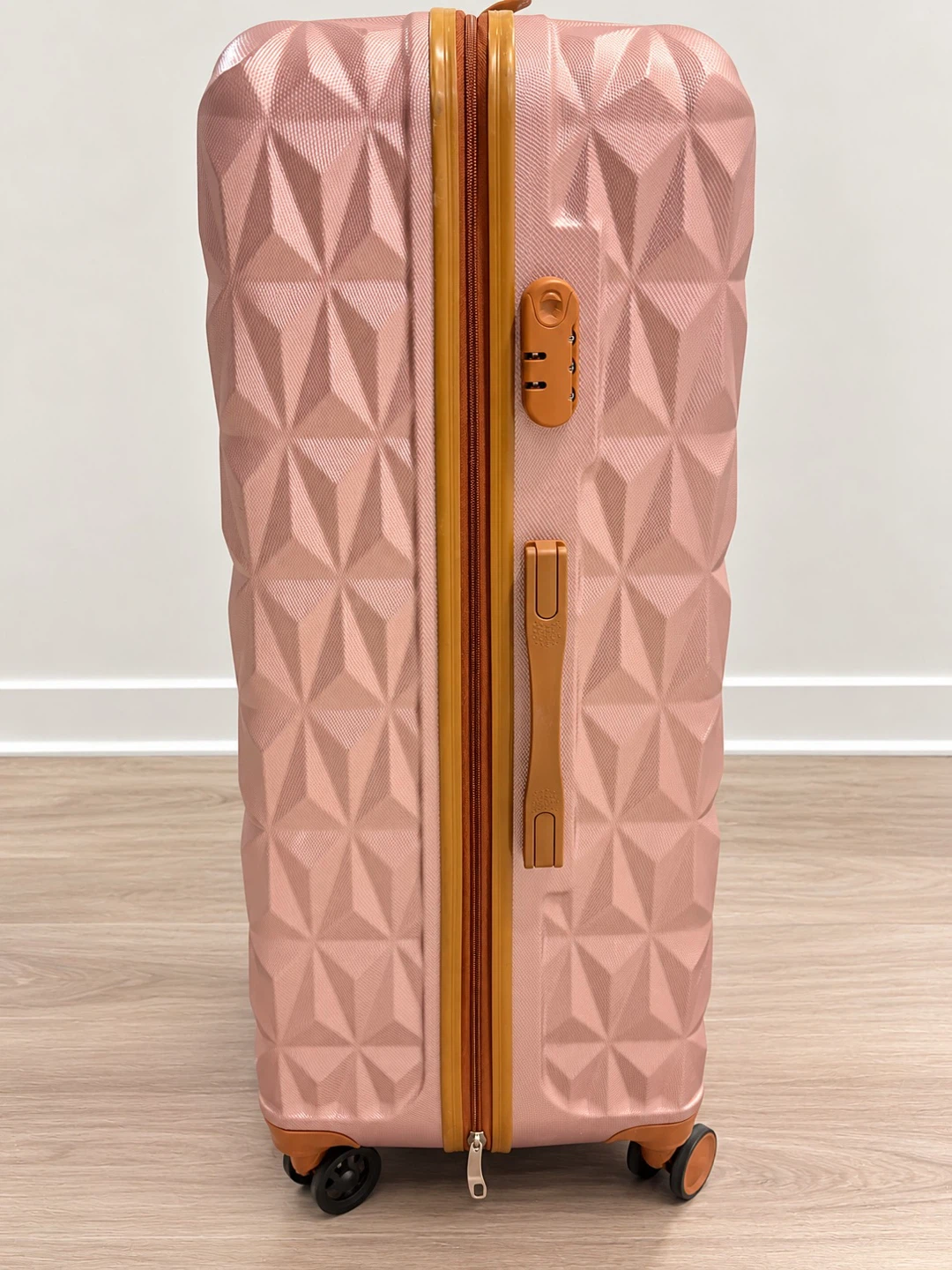 Rose Gold Geometric Hard-Shell Suitcase - photo 2