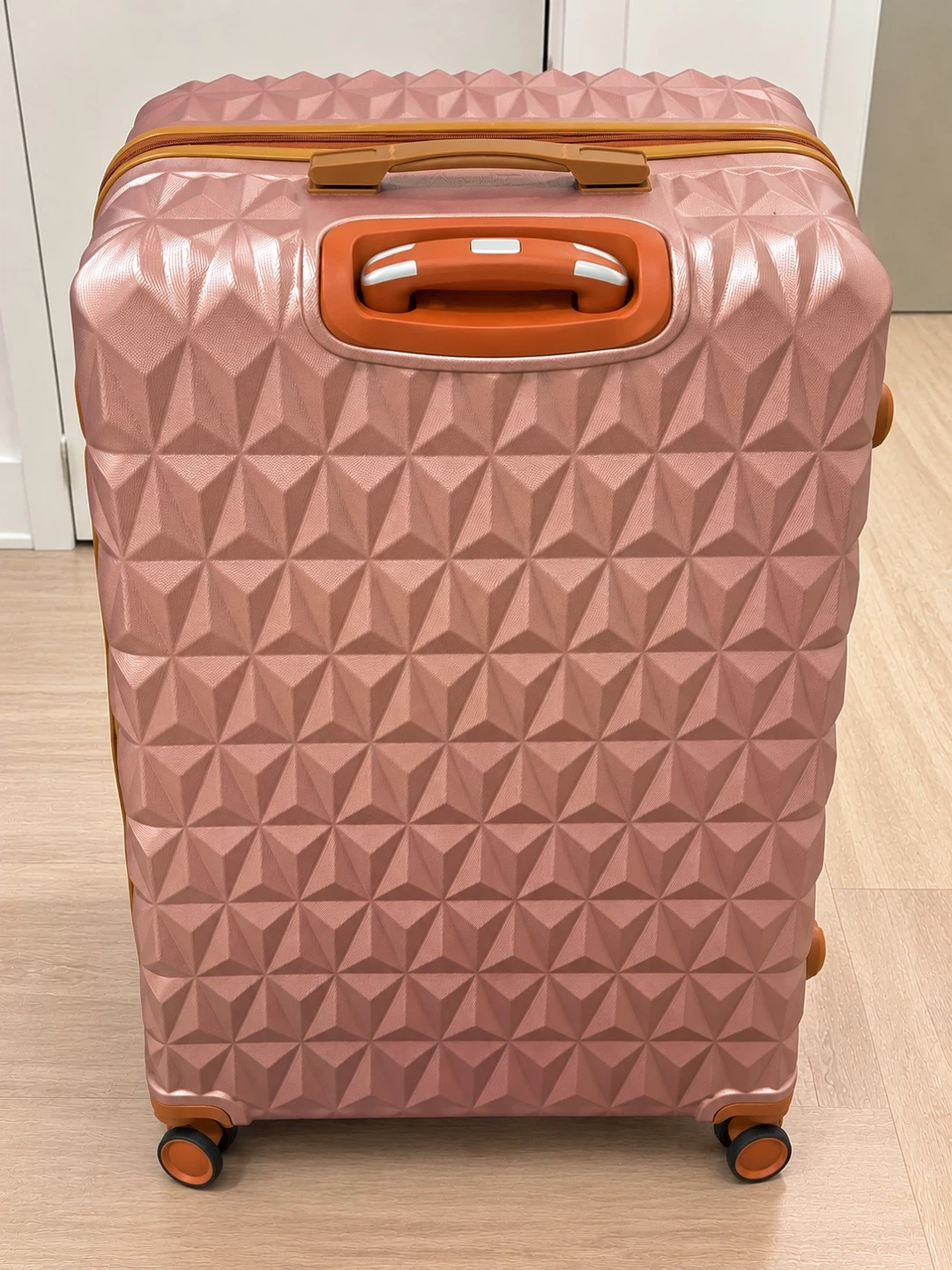 Rose Gold Geometric Hard-Shell Suitcase - photo 3