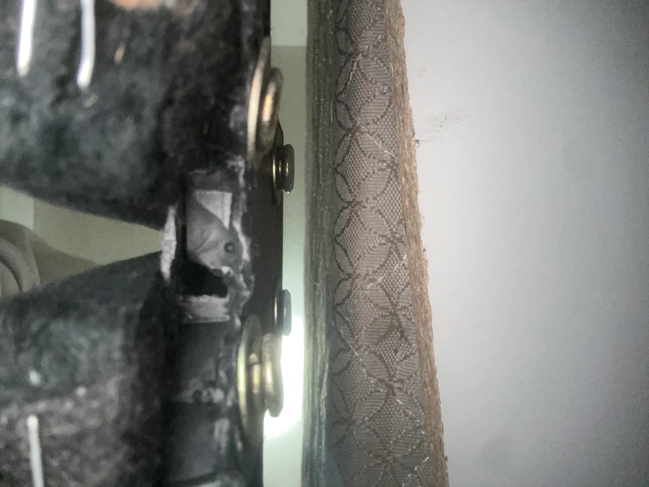 Black velvet upholstered bed headboard - photo 2