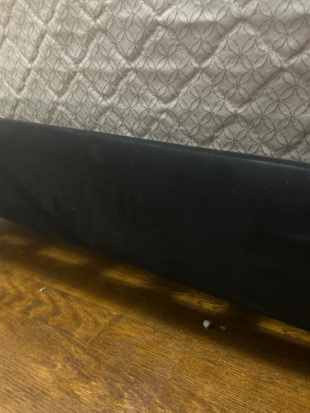 Black velvet upholstered bed headboard - photo 3