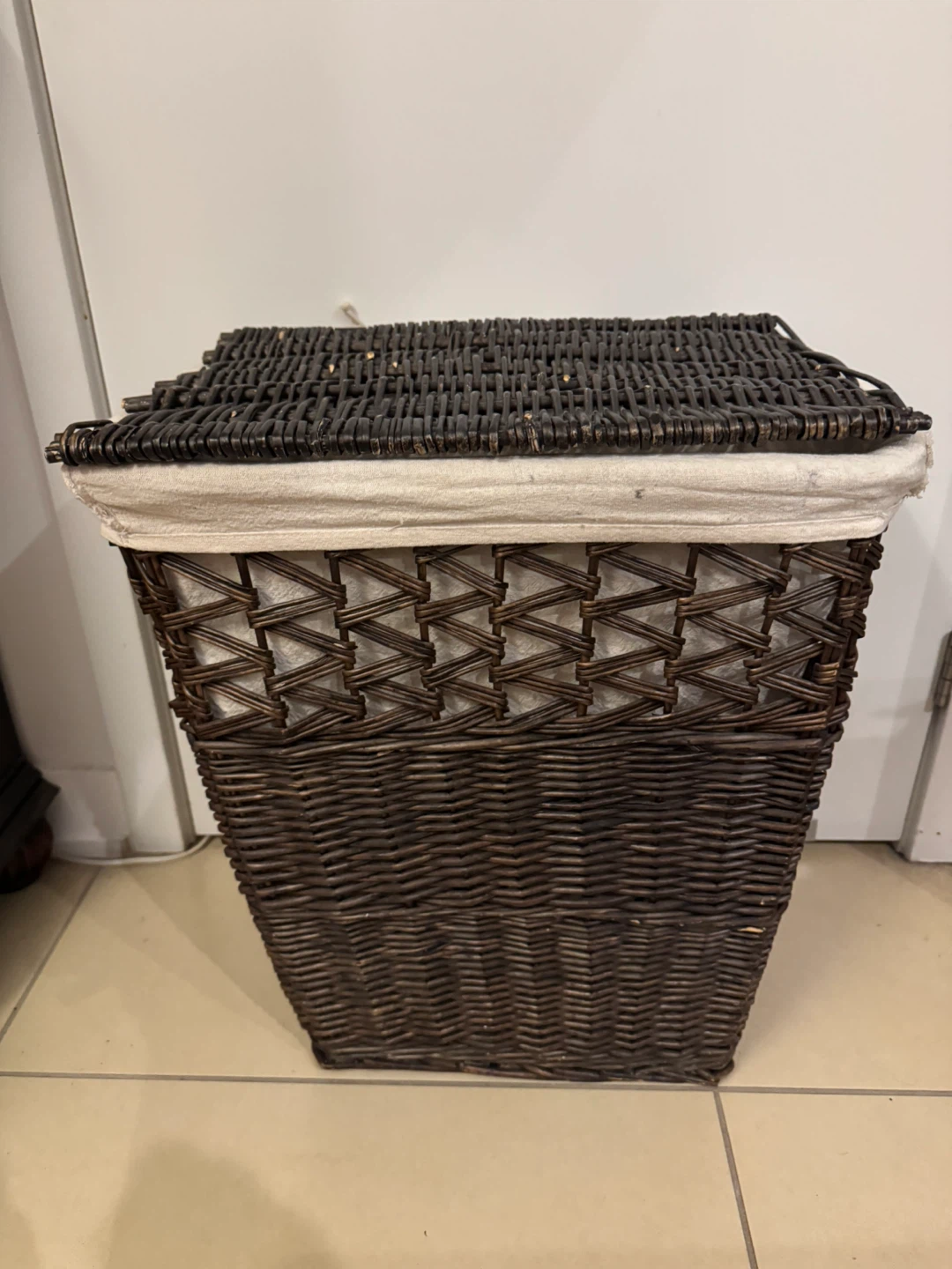 Wicker Laundry Hamper with Removable Liner