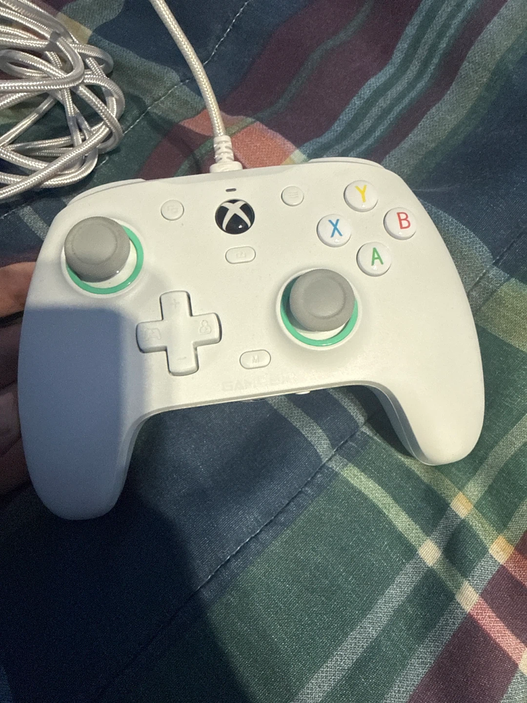 xbox controller wired can b connected to desktop pc