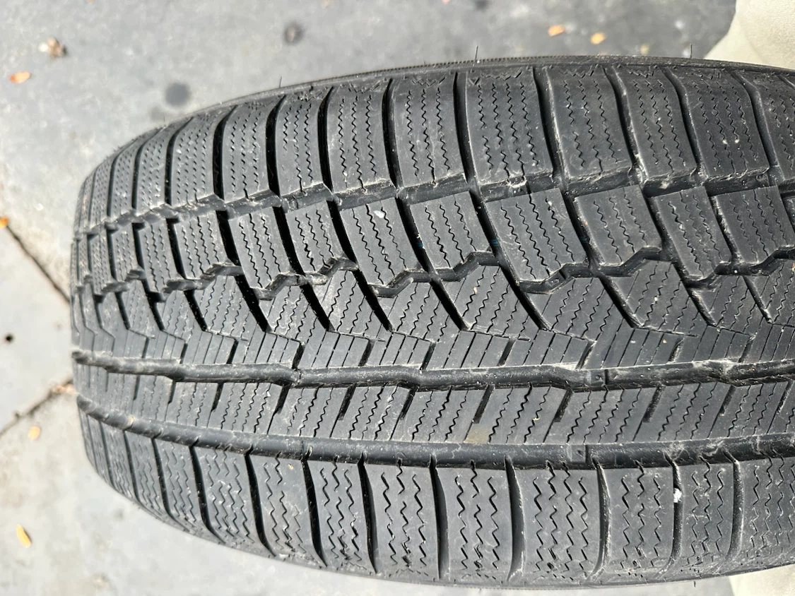 Zeetex WH1000 Winter Tire 205/55R16 - photo 2
