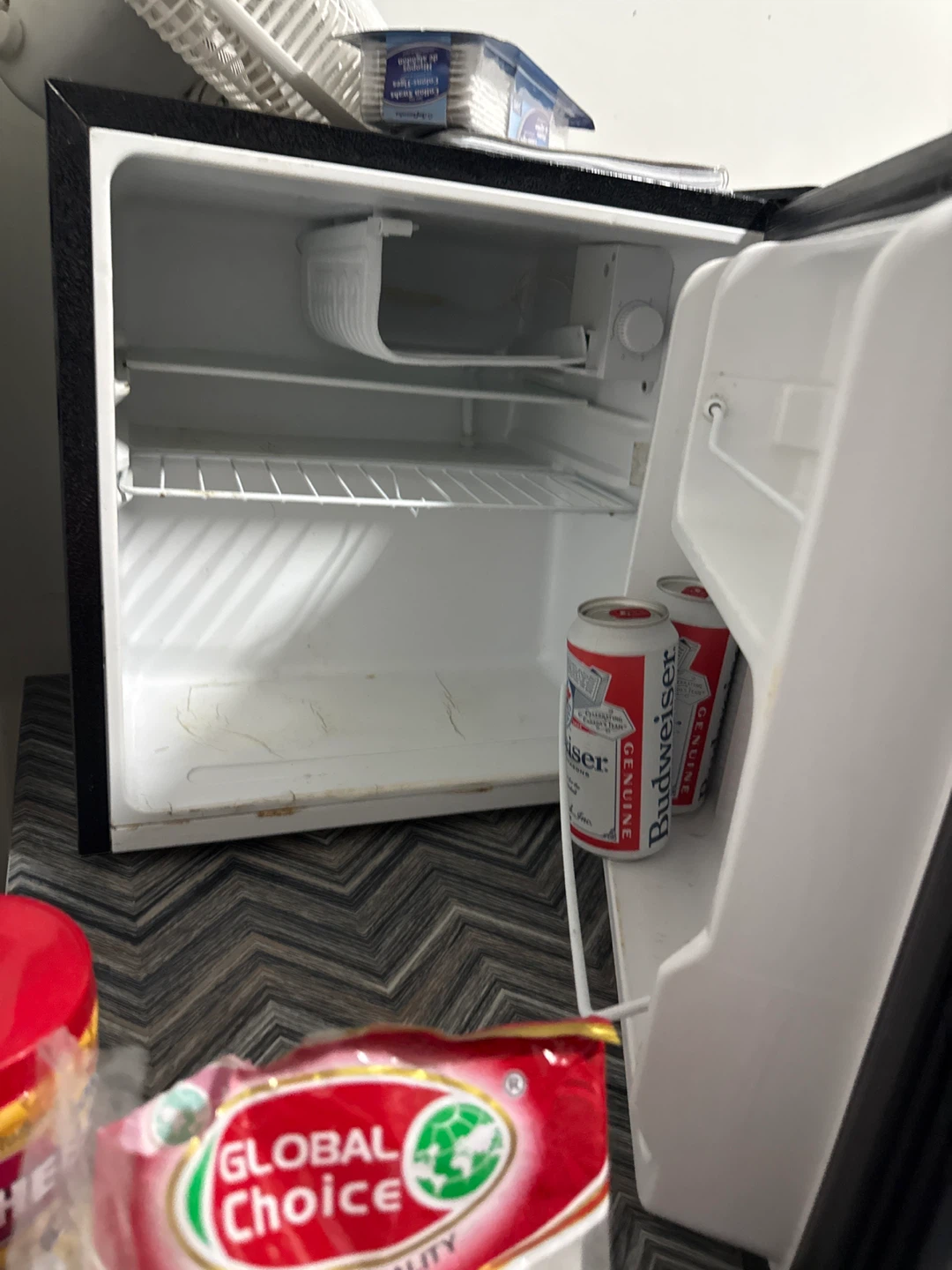 Frigidaire Compact Mini Fridge - photo 3