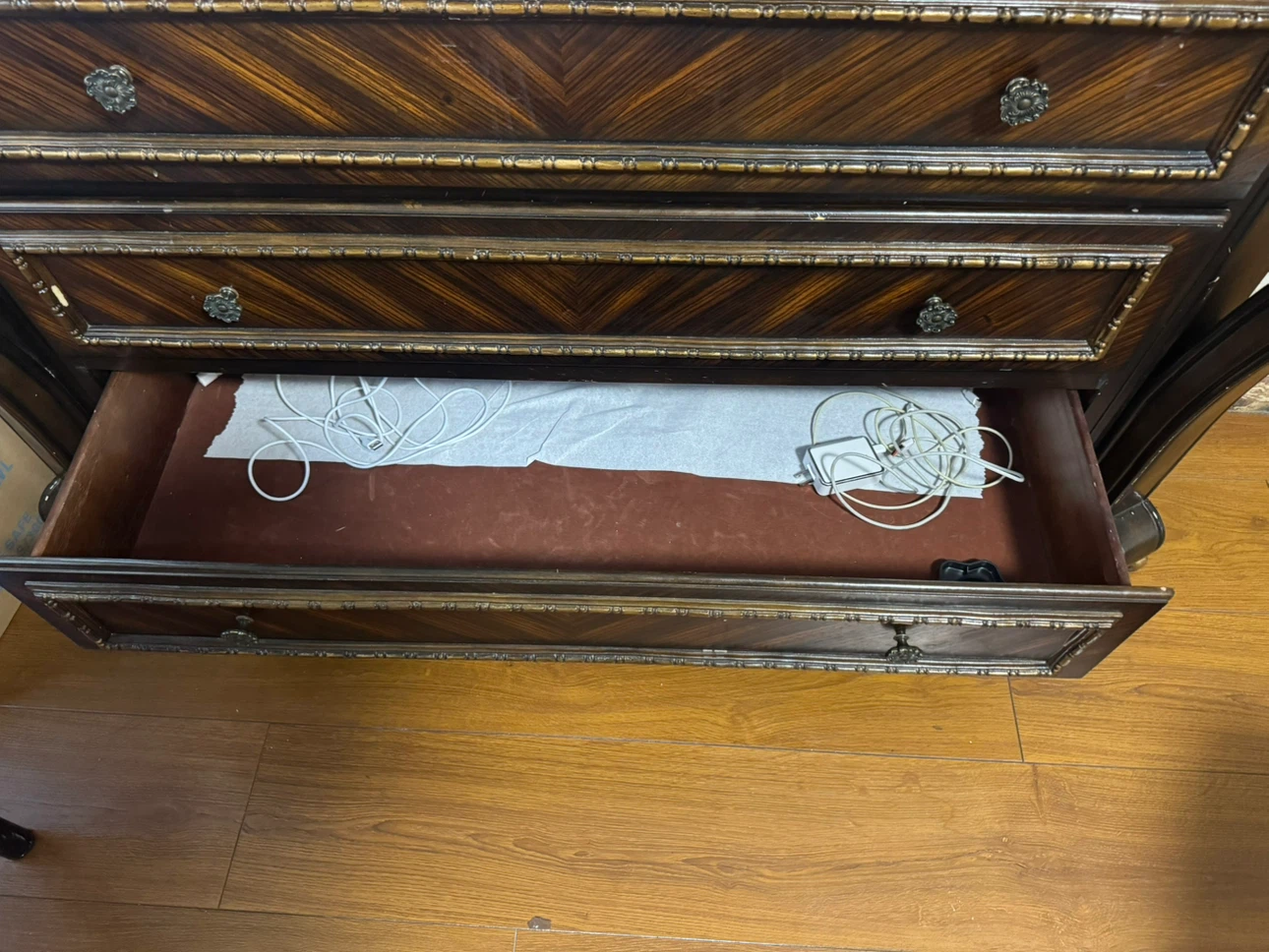 Classic Wood Dresser with Three Drawers - photo 2