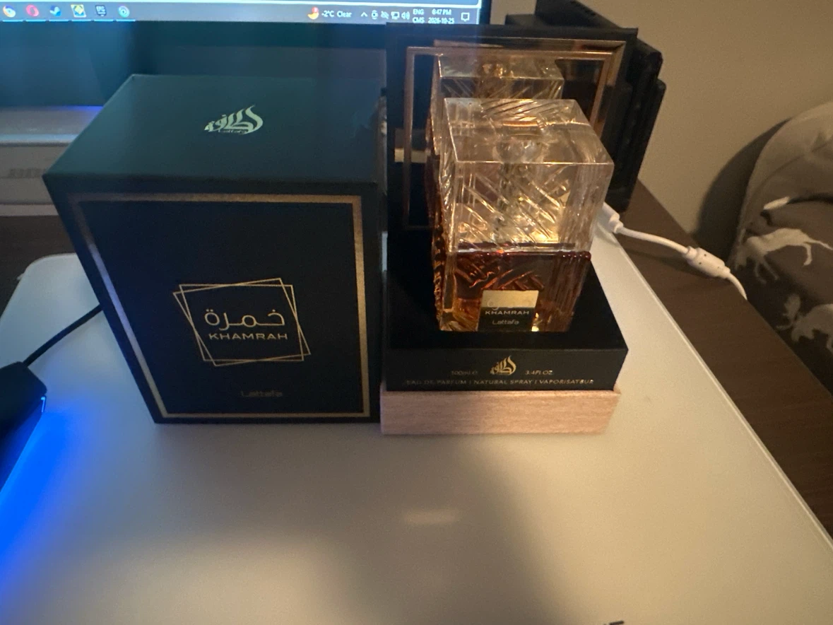 Lattafa Khamrah Eau de Parfum 100ml