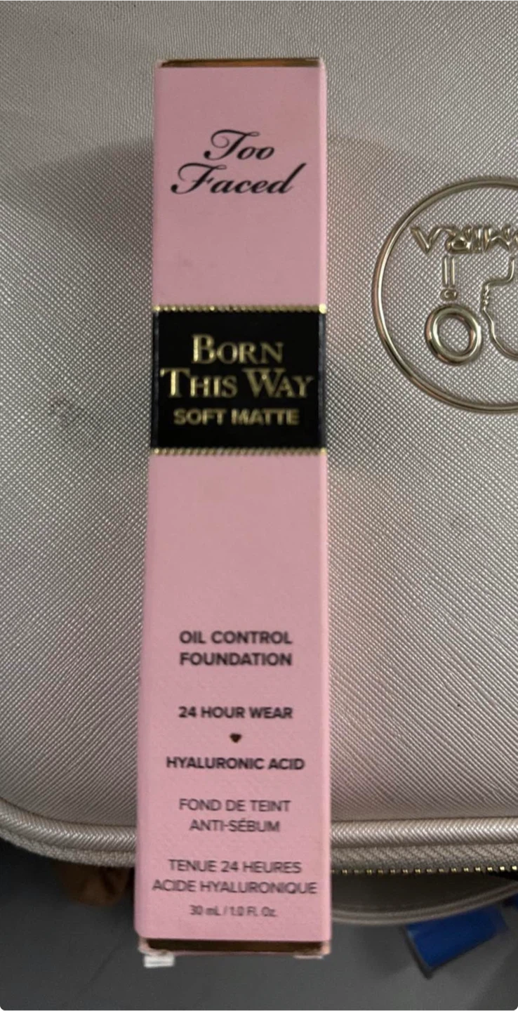 Too Faced Born This Way Soft Matte Foundation - Porcelain