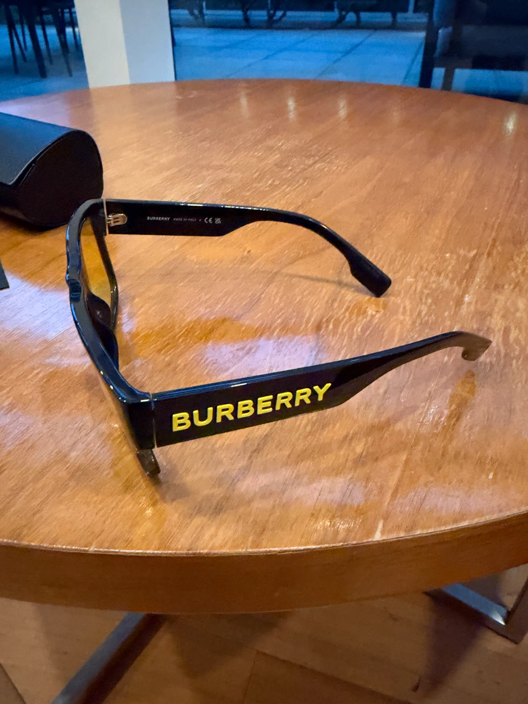 Burberry Sunglasses Black with Yellow Lenses - photo 3