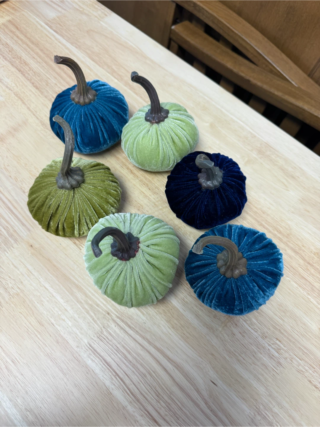 Set of 6 Small Decorative Velvet Pumpkins - photo 2
