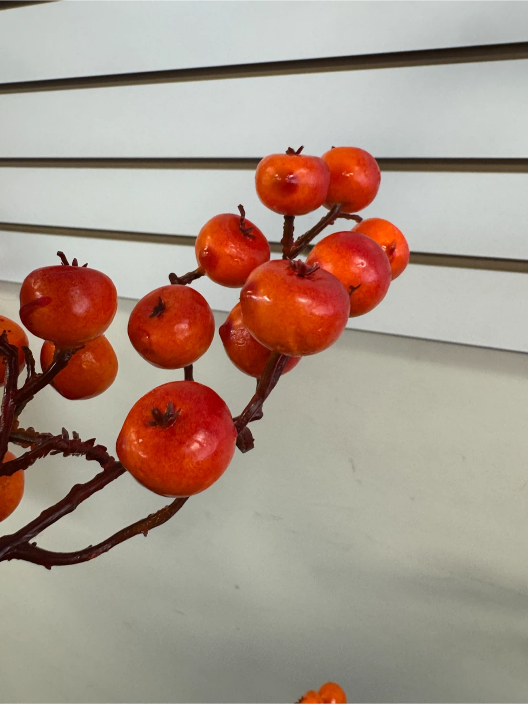 Decorative Orange Berry Vine Garland - photo 3