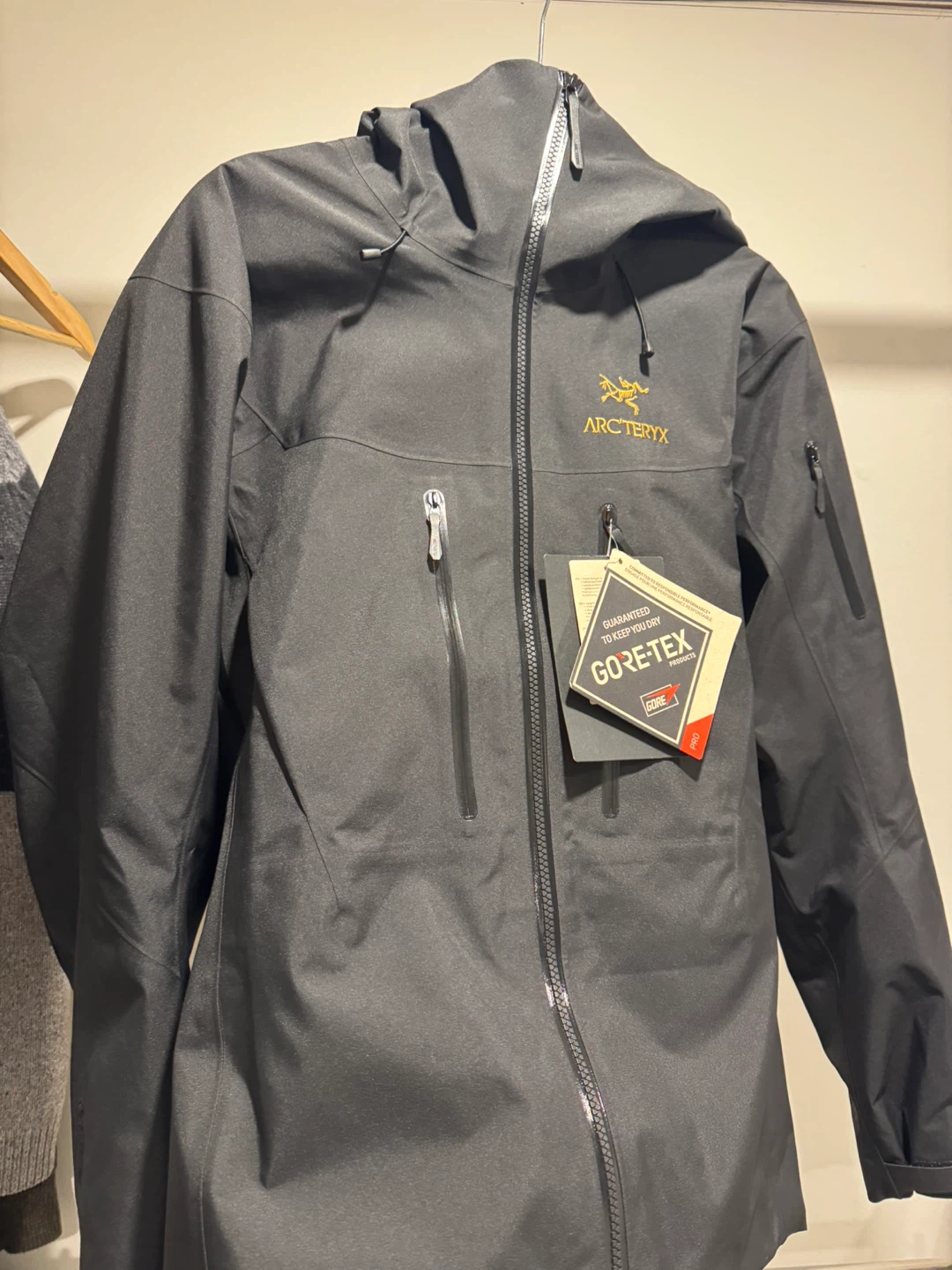 Authentic Brand New SV Alpha Jacket - photo 2
