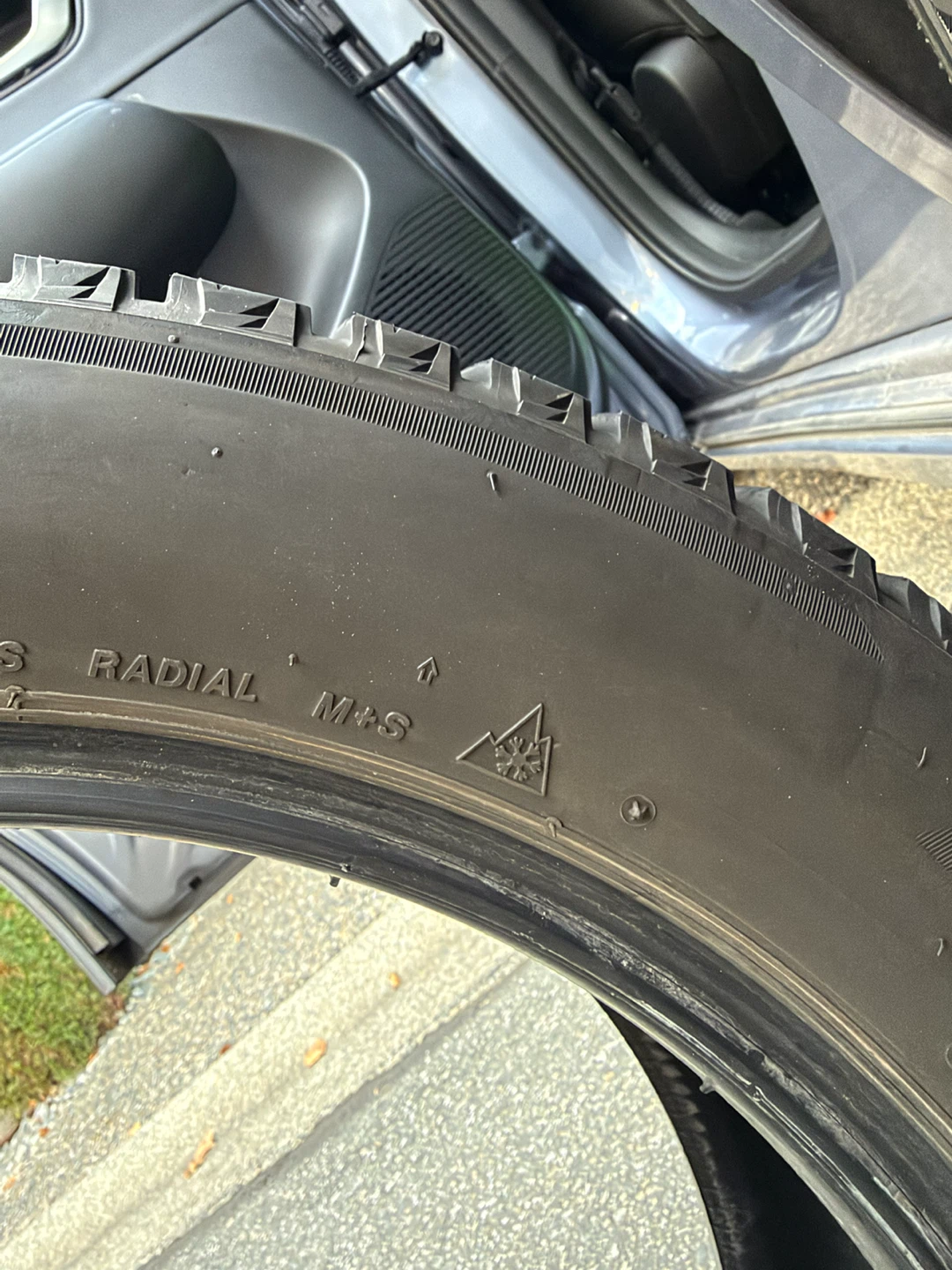 Bridgestone Blizzak WS90 215/55R17 Winter Tires - photo 4