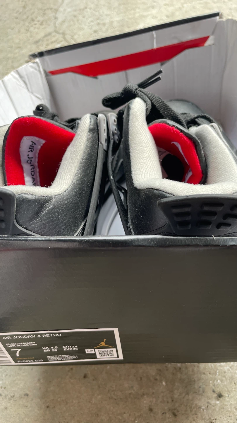 Air Jordan 4 Retro Black/Red/Grey - photo 5