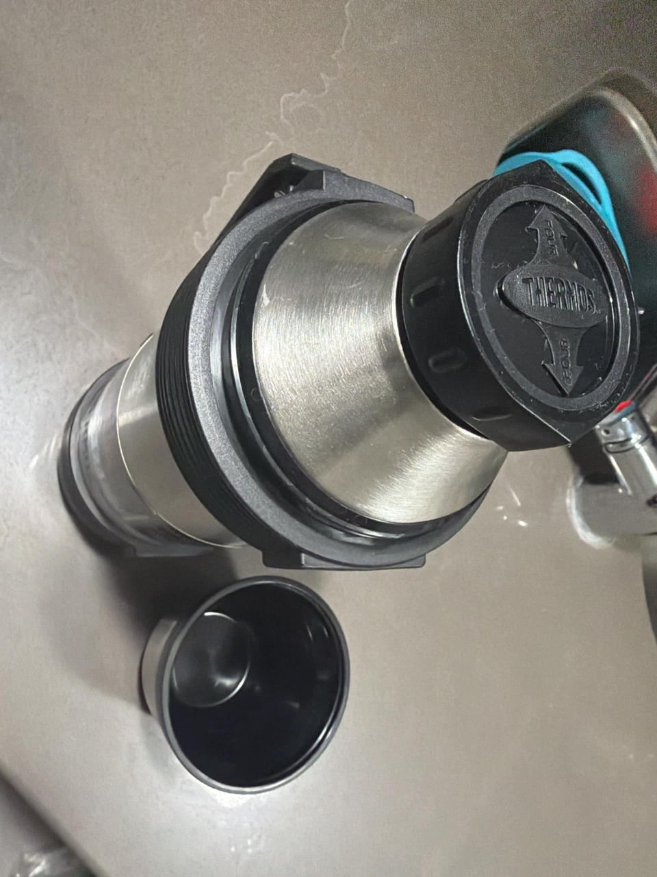 Thermos Stainless Steel Beverage Bottle 1.0L - photo 3