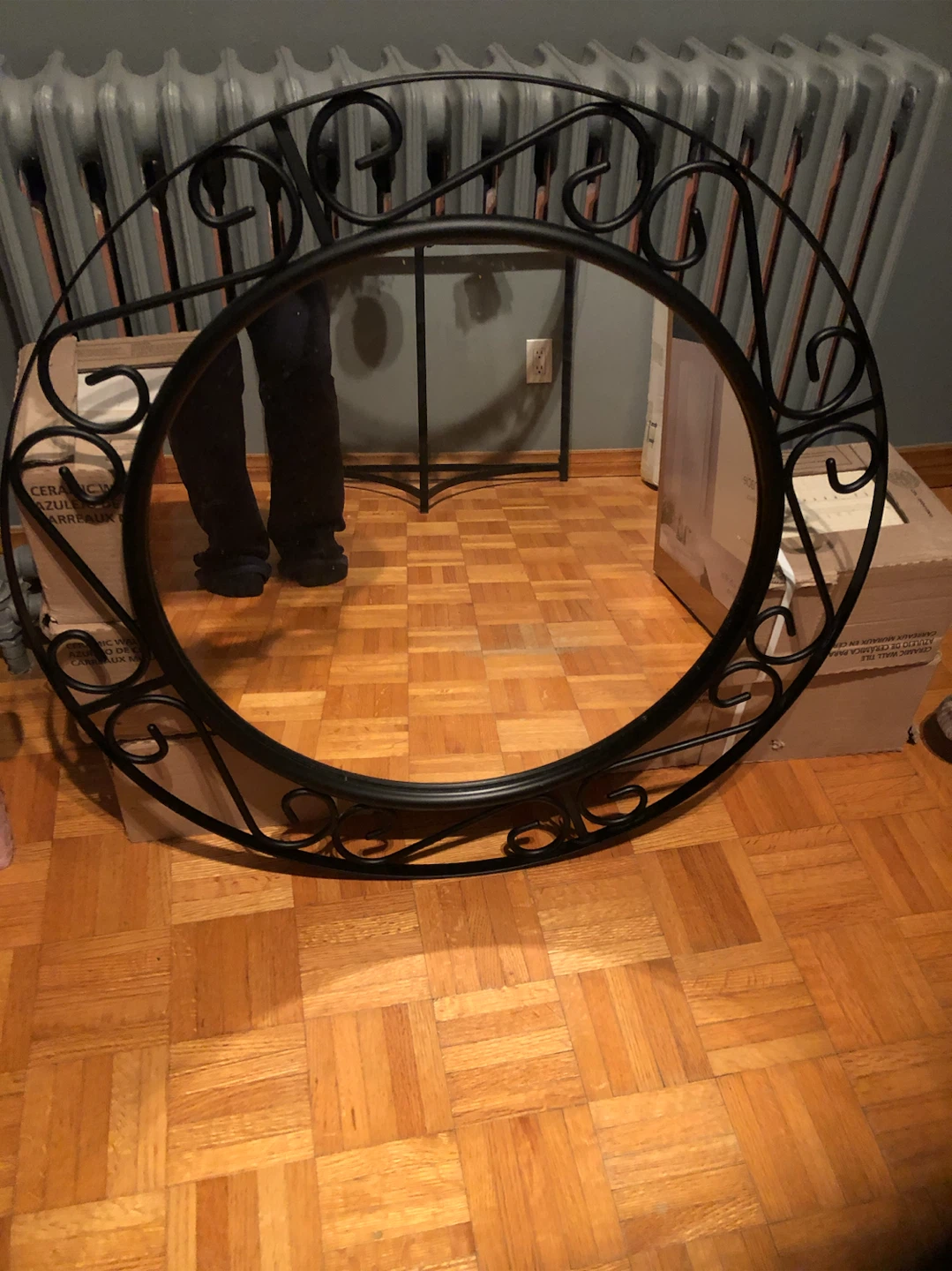 Round Black Metal Decorative Mirror